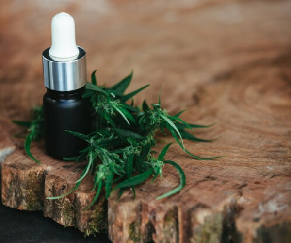 imageye___-_imgi_156_hemp-oil-that-is-paired-with-hemp-brown-wooden-floor_1150-18449